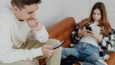 phone number trending online