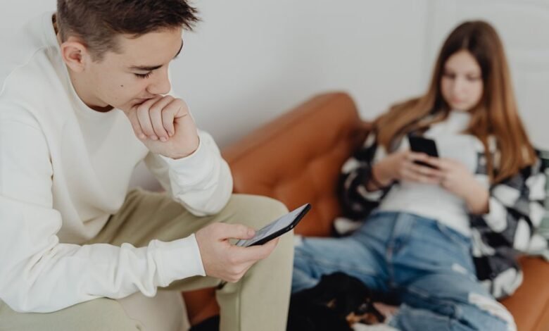 phone number trending online